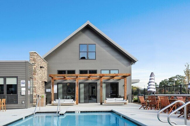 Building Photo - 11330 N Buntrock Ave