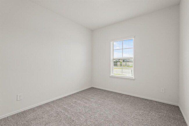 Building Photo - 30807 Khepri Ct