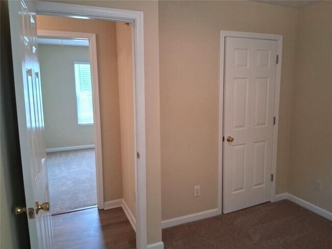 Building Photo - 3617 Oakland Spring Ct