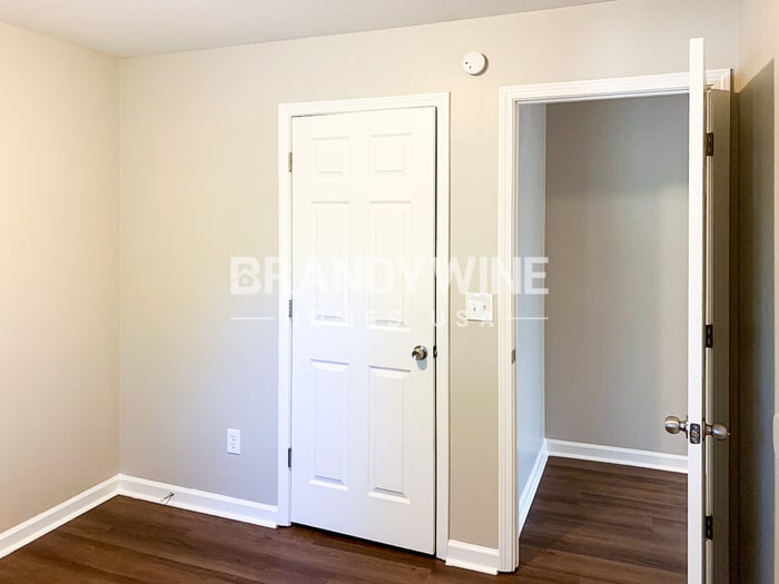 Building Photo - 425 Hannah Dr