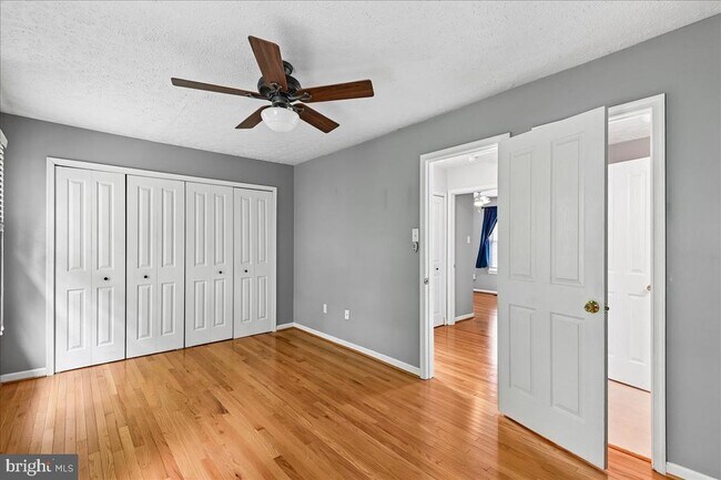 Building Photo - 631 Realm Ct W