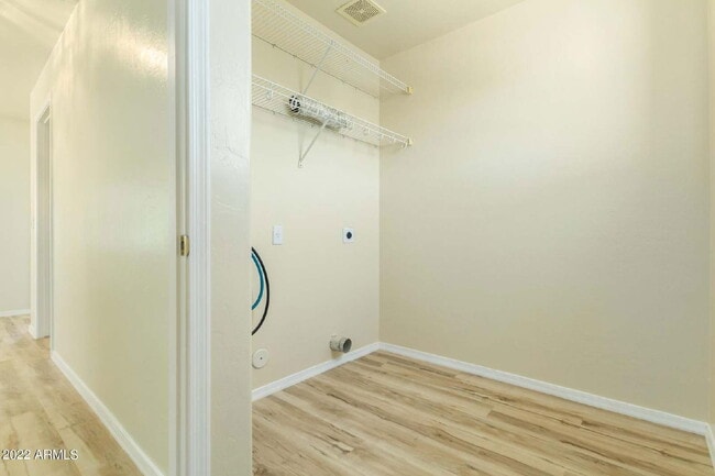 Building Photo - 11371 W Pima St