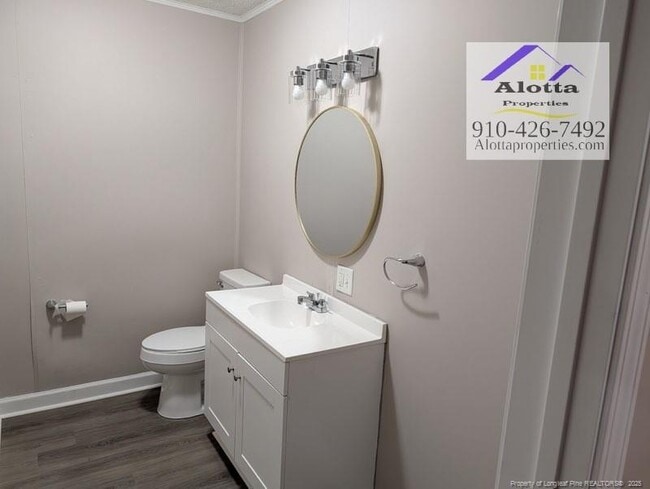 Building Photo - 209 N Jackson St