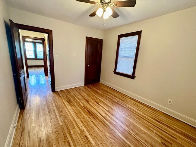 Building Photo - 24 W Tulane Rd