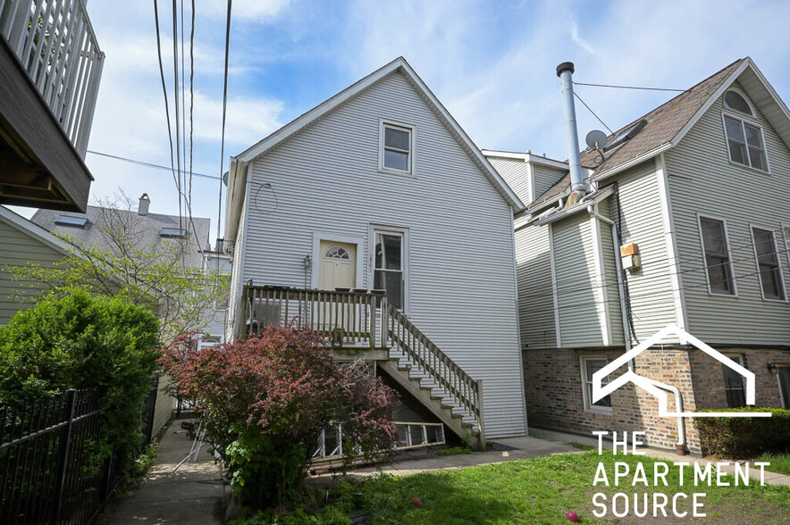 Building Photo - 1341 W Fletcher St