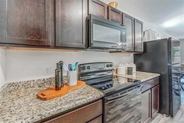 Building Photo - 4204 S Cravens Rd