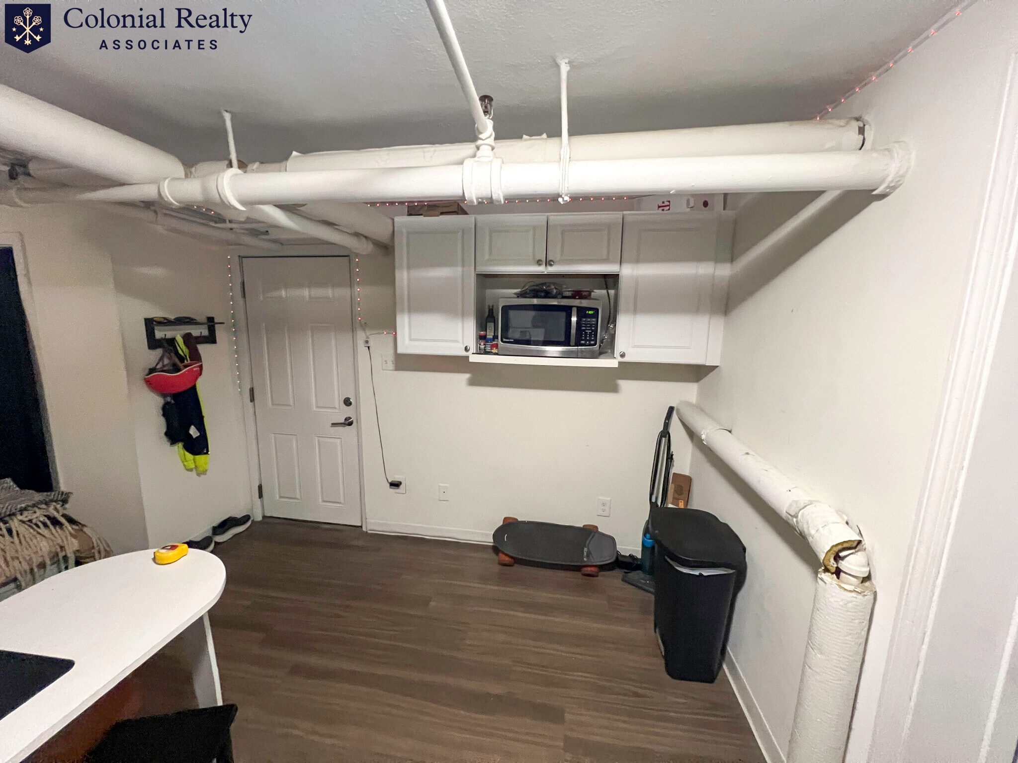 Building Photo - 90 Charles St