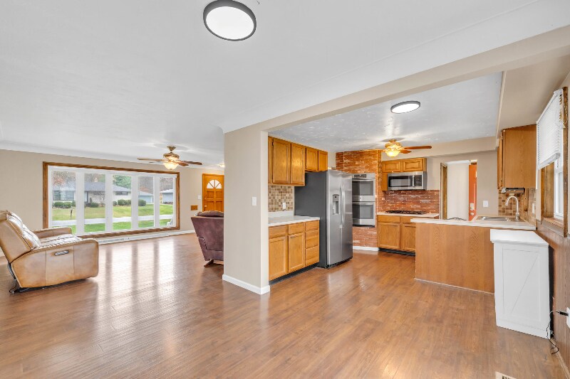 Building Photo - 21518 Willow Ln