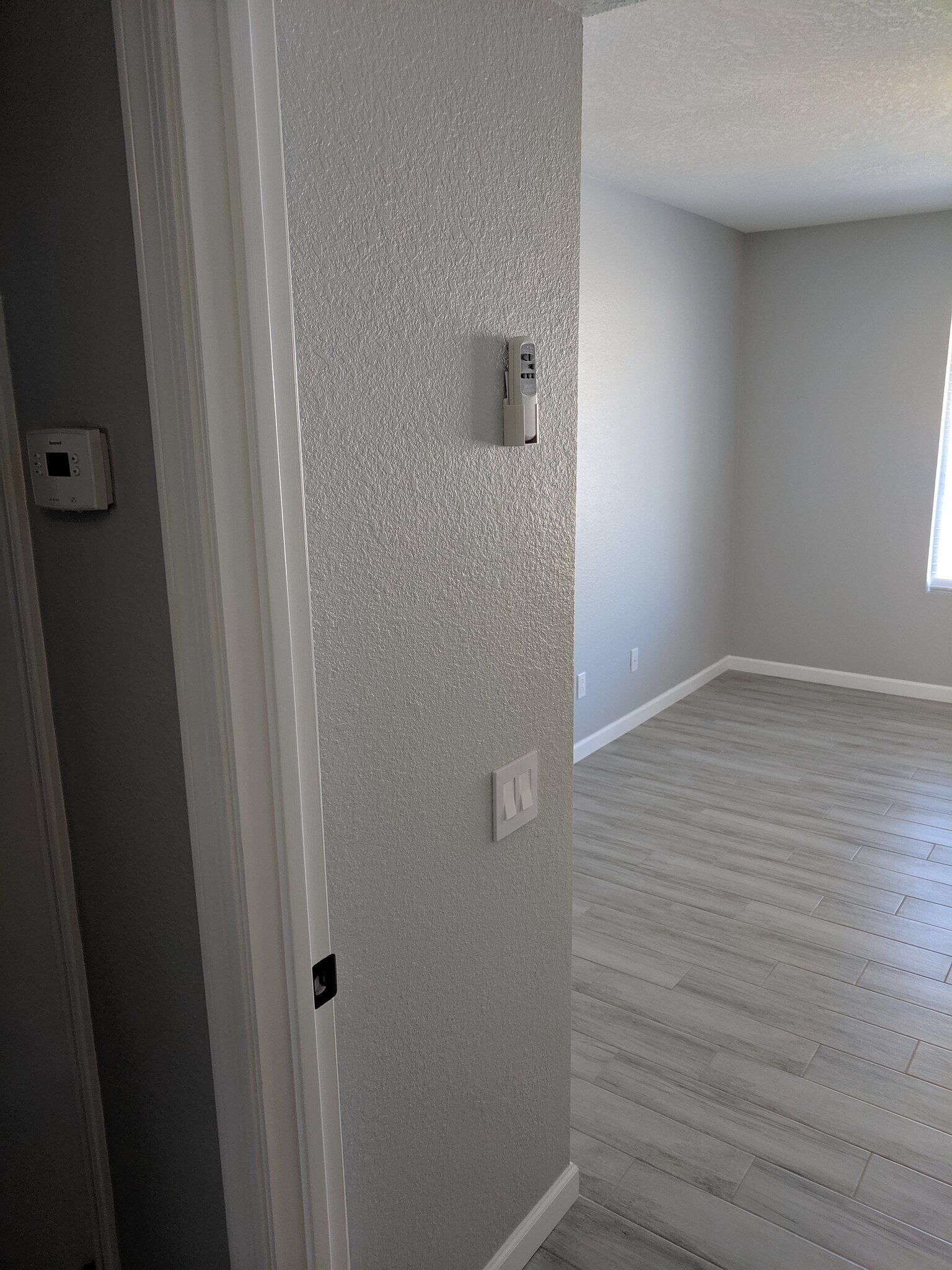 Building Photo - 14101 N 78th Dr