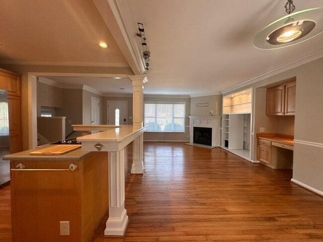 Building Photo - 1716 Mohawk Pl SE