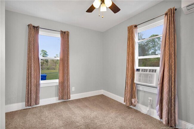 Building Photo - 326 Hawley Ln