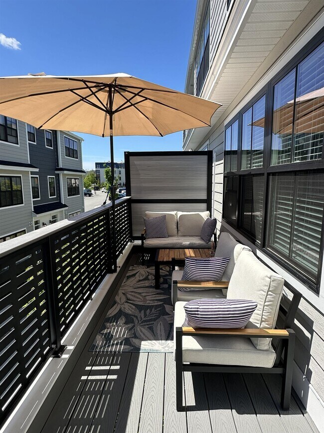 Building Photo - 50 Cate St