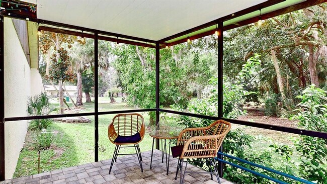 Building Photo - 11805 W Fisherman Ln