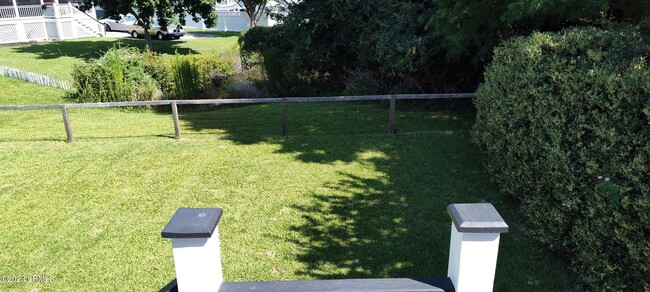 Building Photo - 45 Holbrook Dr