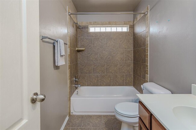 Building Photo - 8113 Frye Ln