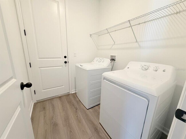 Building Photo - 30155 Rustic Mill St