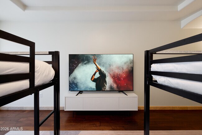 Building Photo - 4490 E Valley Vista Ln