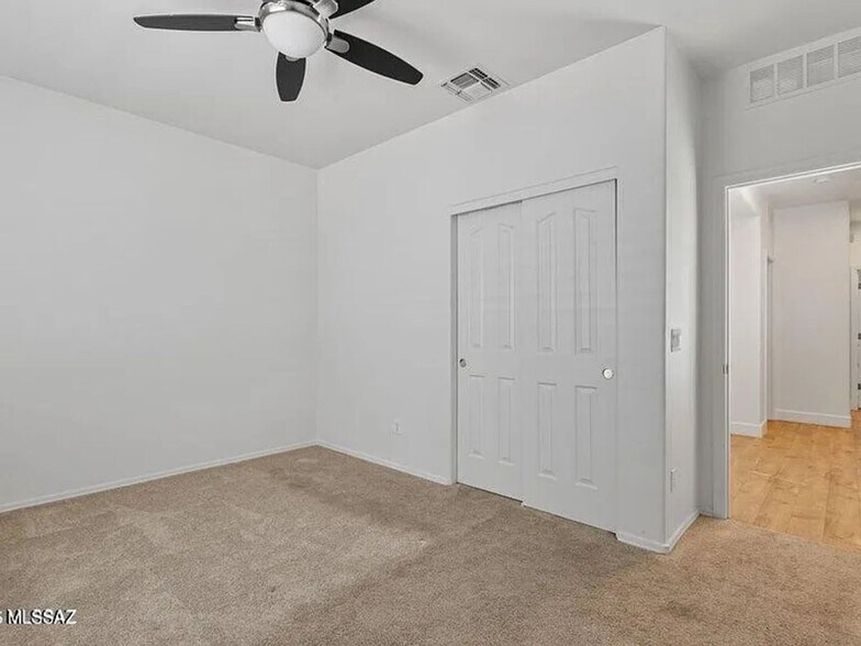 Building Photo - 15205 S Avenida Rancho Sereno