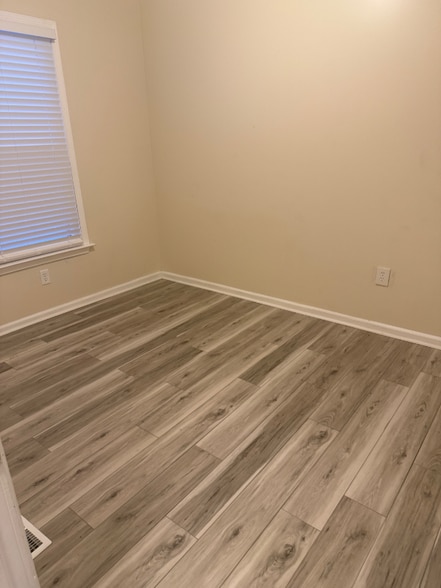 Building Photo - 13662 Ohio St