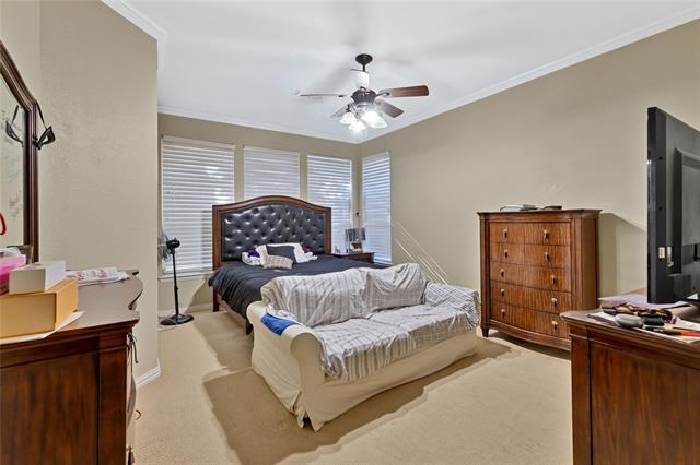 Building Photo - 4937 Bellflower Way