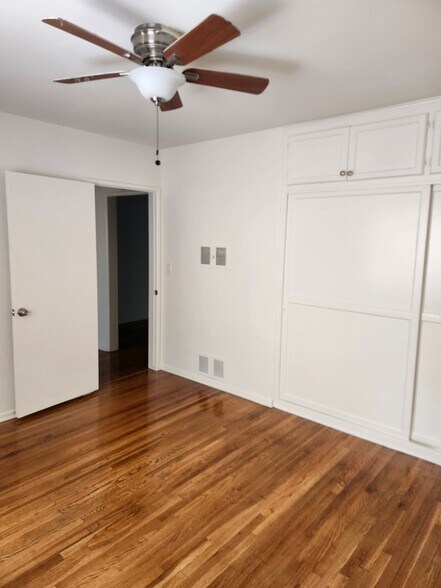 Building Photo - 1347 N Alta Vista Blvd