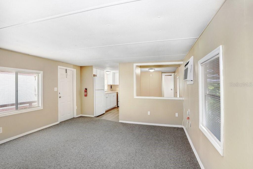 Building Photo - 14606 Coral Dr