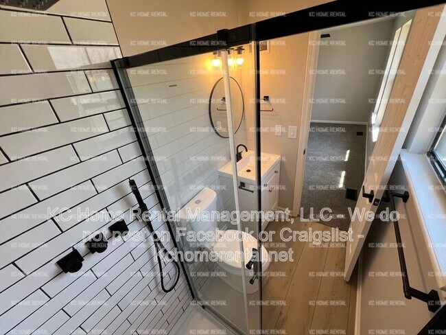 Building Photo - 12196 S Blackfoot Dr
