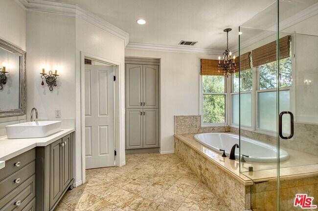 Building Photo - 3458 Malaga Ct