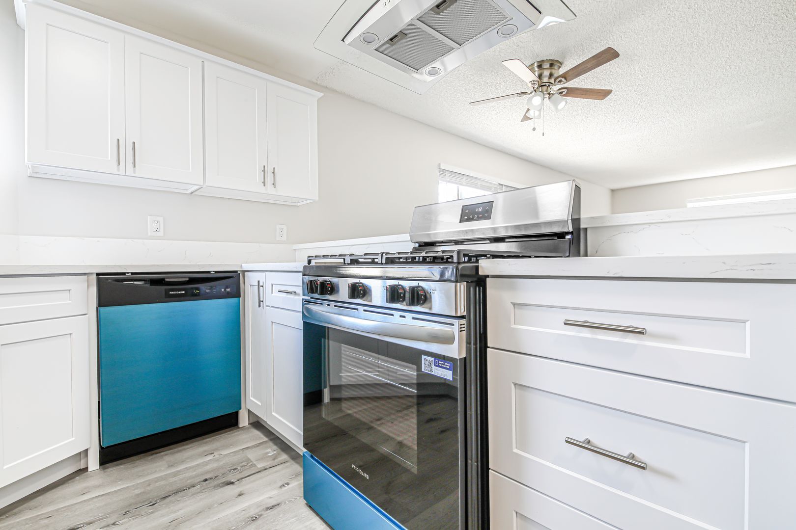 Building Photo - 1128 Stanley Ave