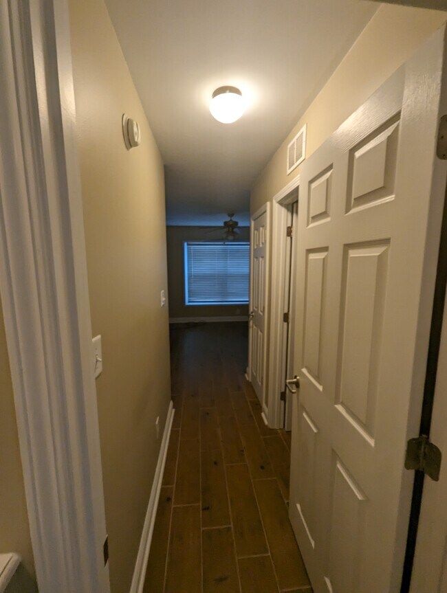 Building Photo - 4412 Sonfield St