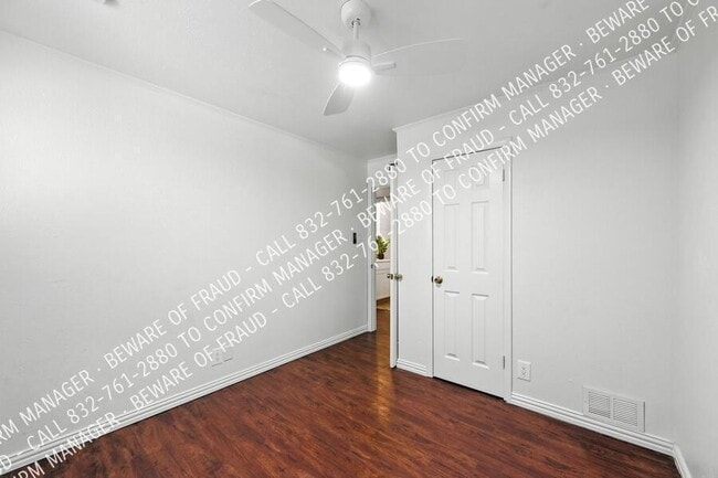 Building Photo - 525 Salem Dr