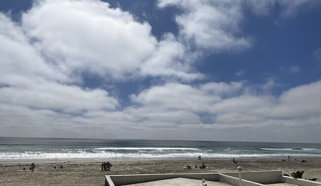 Building Photo - 3773 Ocean Front Walk