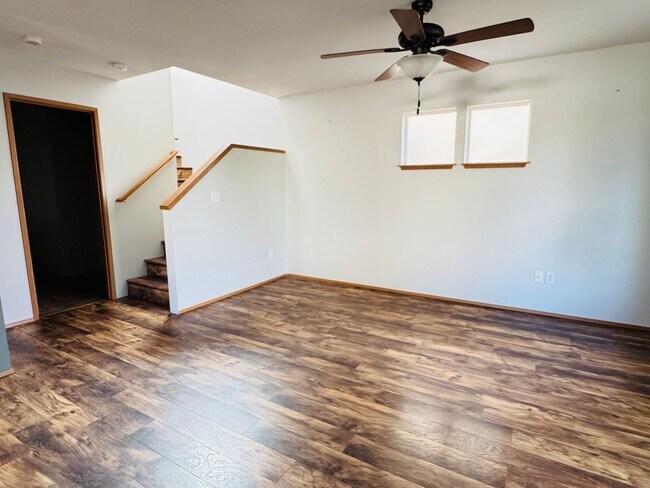 Building Photo - 5330 Larrabee Way