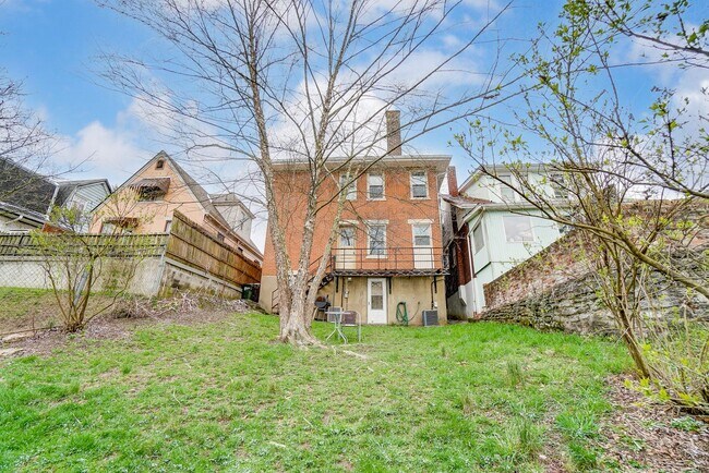 Building Photo - 1816 Jefferson Ave