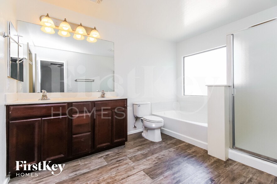 Building Photo - 3398 E Desert Moon Trail