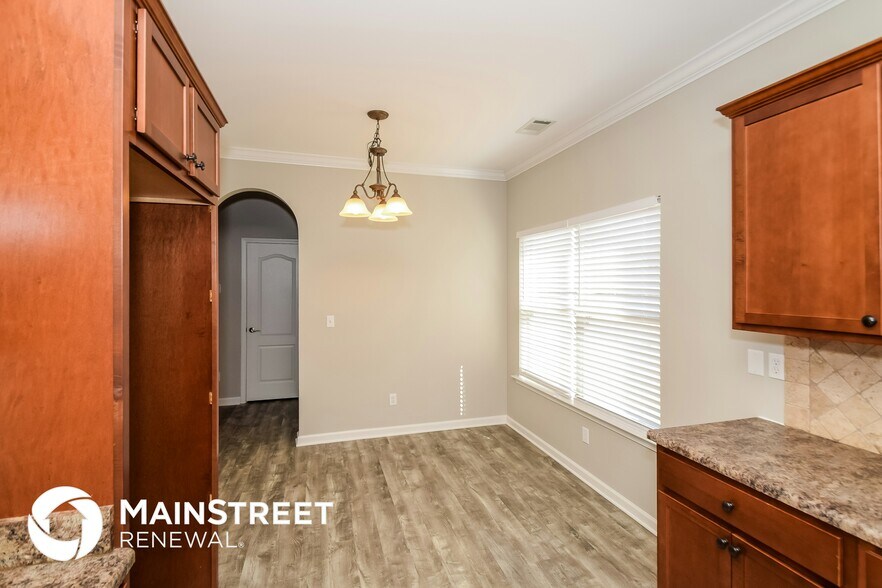 Building Photo - 8270 Owen Park Dr