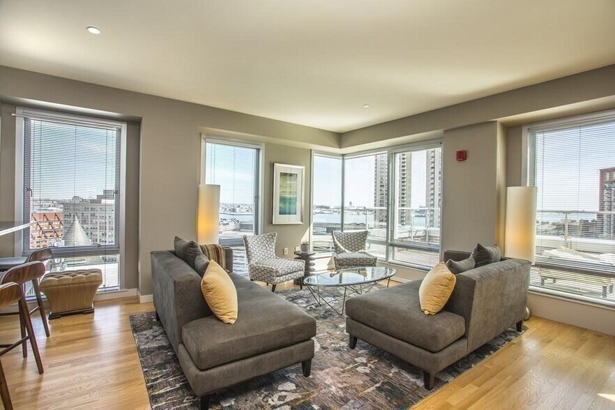 Building Photo - 80 Broad St