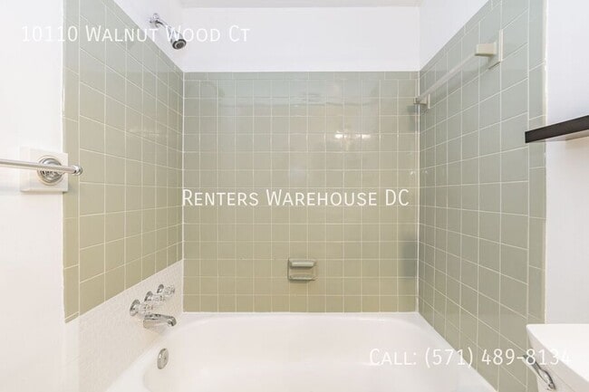 Building Photo - 10110 Walnut Wood Ct
