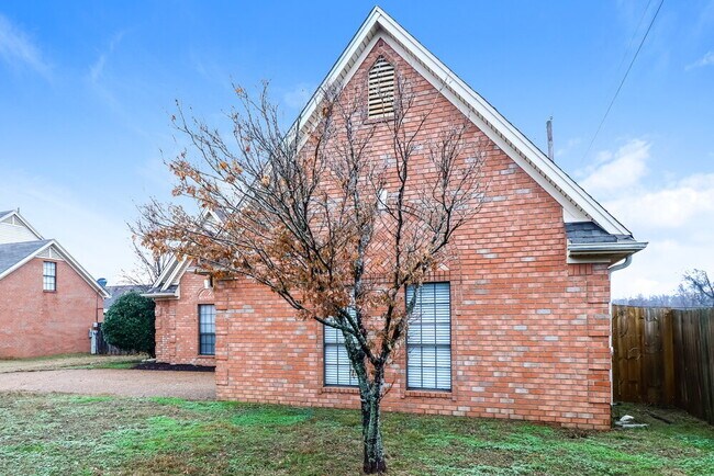 Building Photo - 6842 Theda Cove