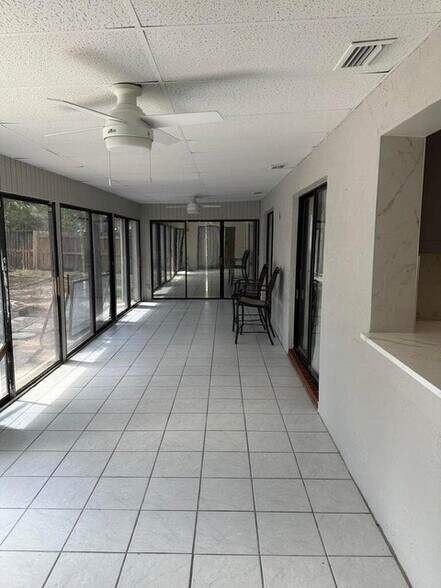 Building Photo - 1925 Shower Tree Way
