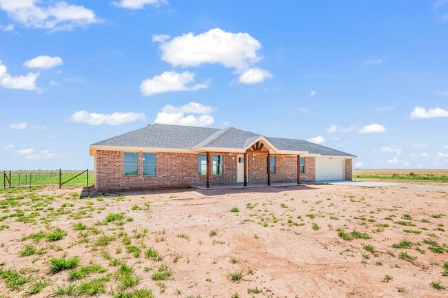 Building Photo - New Construction Home In Idalou ISD!