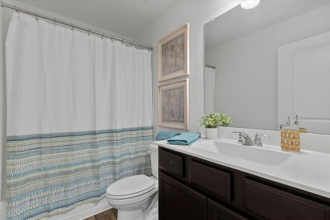 Building Photo - 336 Wonderful Life Way