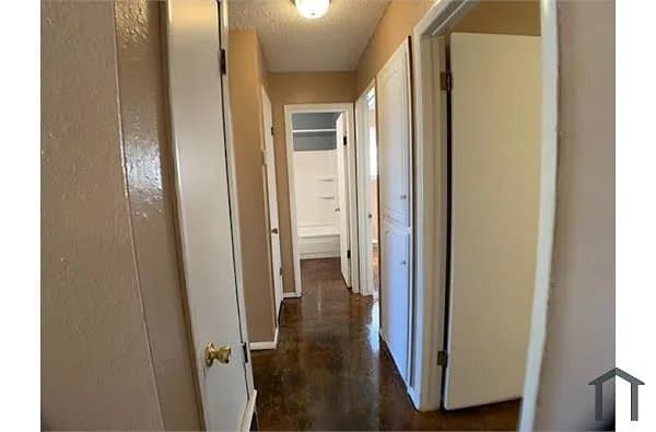 Building Photo - 1024 NW 20th St