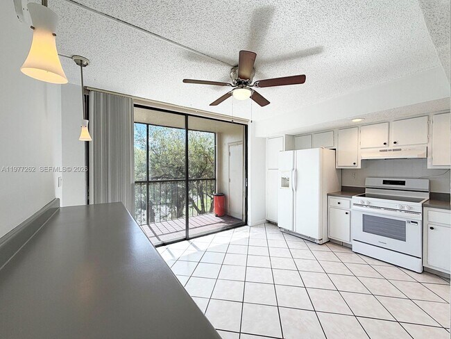 Building Photo - 8075 SW 107th Ave