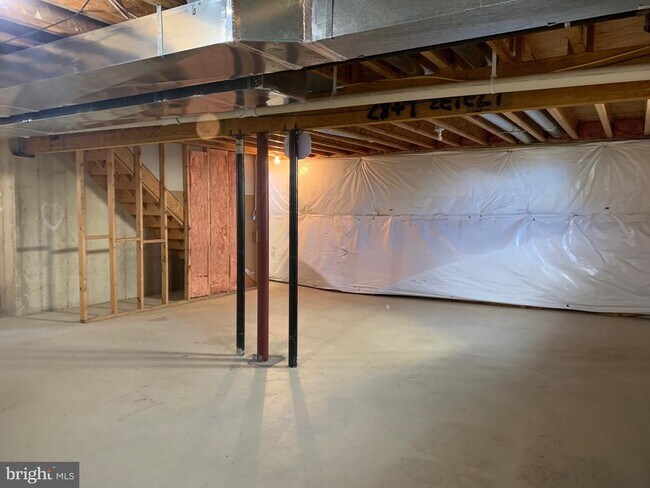 Building Photo - 187 Wynnefield Rd