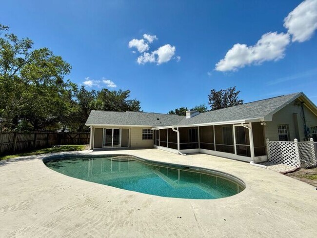 Building Photo - 4/3 WINTER PARK POOL HOME WITH WINTER PARK SCHOOLS! (Orange County Winter Park Schools)