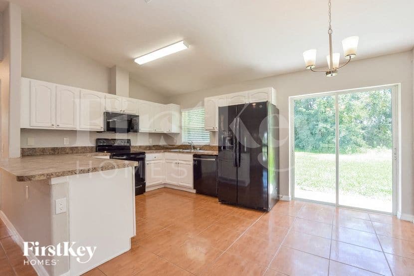 Building Photo - 719 Wombat Way