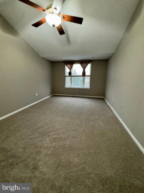 Building Photo - 28 Madison Way