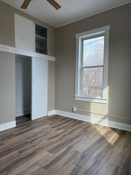 Building Photo - 264 Fond du Lac Ave