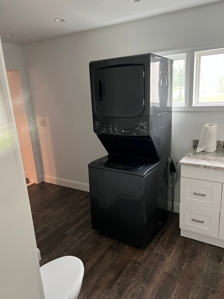 Laundry - 1109 W 34th St